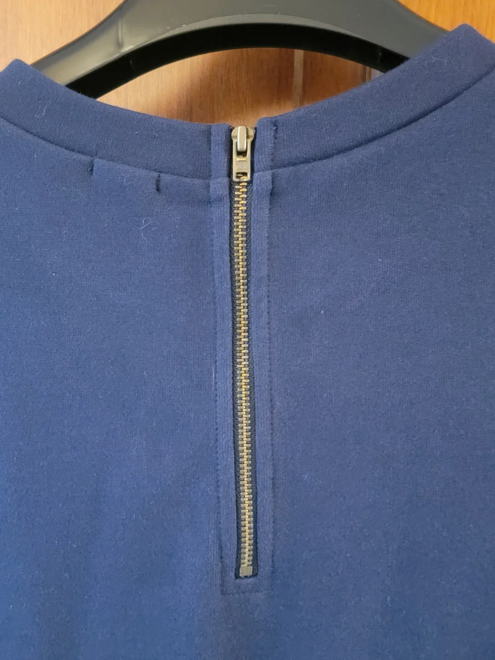 J.Crew Navy Blue Black Fringe Hem Sweatshirt Back Zip Pullover Style E4354 XS